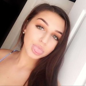 Meet your Posher, Maelee